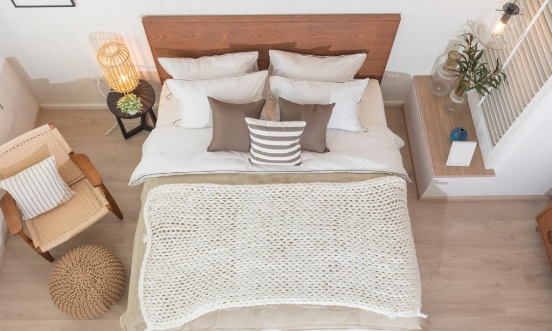Ideias criativas para decorar o seu quarto pequeno